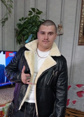 Максим, 30, Россия, Крымск
