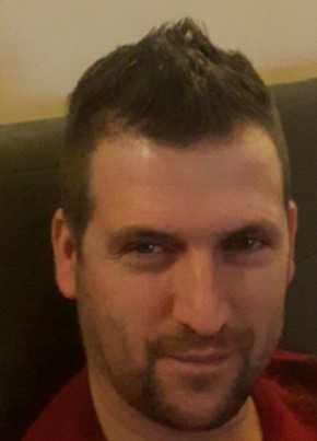 Ludovic, 44, République Française, Lançon