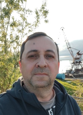 Вячеслав из Кинели 54 года