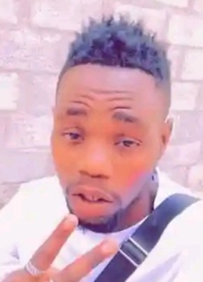 Ben bezel из Lusaka 28 лет