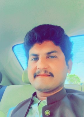Malik Mehran, 23, Pakistan, Jalalpur Pirwala