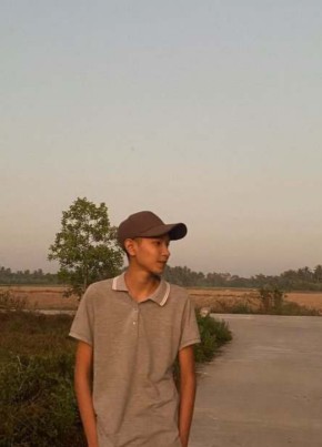 NiKo, 18, Myanmar (Burma), Naypyitaw