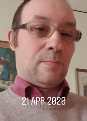 Max, 52, Repubblica Italiana, Ferrara