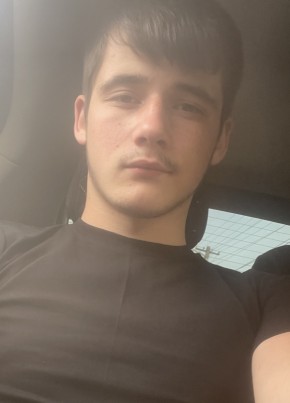 Вадим из Краснодара 18 лет