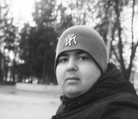 Рустам, 22 года, Уфа