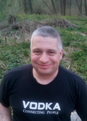 Вадим из Кудепсты 43 года