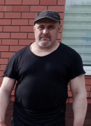 Илья из Самары 52 года