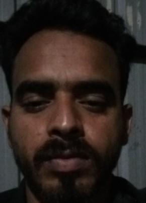 Altaf Khan, 25, India, Pune