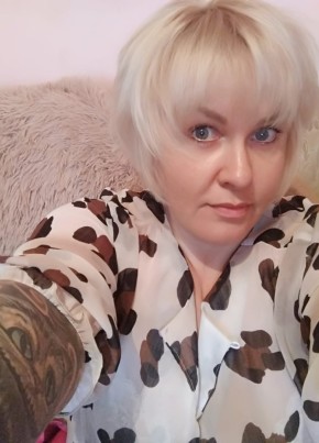 Юлия, 51, Россия, Барнаул