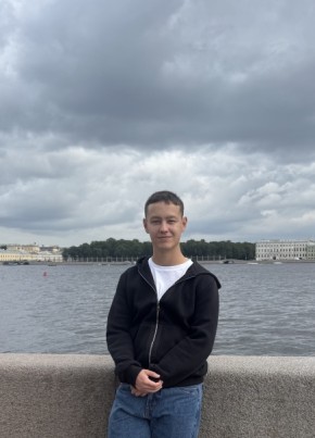 Жека из Омска 19 лет