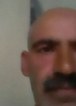 İhsantaştan, 52, Türkiye Cumhuriyeti, Ağrı