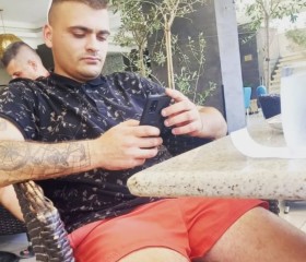 Boža, 26, Sarajevo