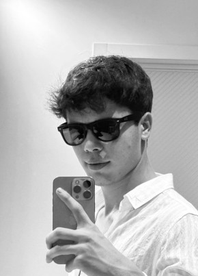 Thomas из Toshkent 25 лет