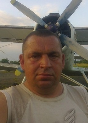 Міша, 48, Україна, Чернівці
