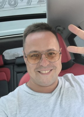 Дмитрий из Каменск-Уральския 33 года