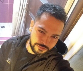 Andrei29, 30, Kiskunhalas