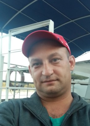 Максим, 36, Россия, Бийск