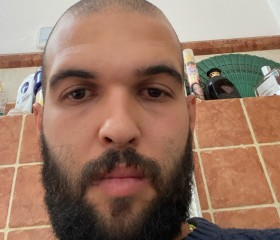 Graziano Porcu, 26, Dorgali