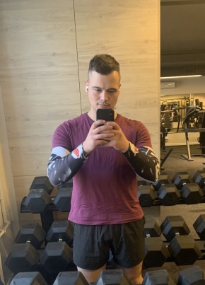 Павел из Новокуйбышевска 24 года