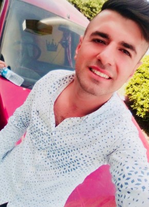 Özcan, 26, Türkiye Cumhuriyeti, Selçuk