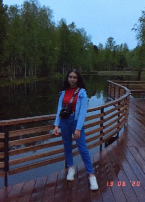 Анжела, 21, Россия, Новый Уренгой