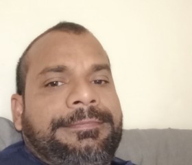 Zaheer Khan, 18, Al Farwaniyah