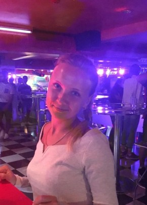 Лена, 33, Россия, Москва