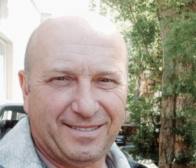 Сергей, 55 лет, Берасьце