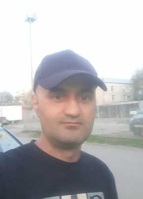 Илья, 40, Россия, Пугачев
