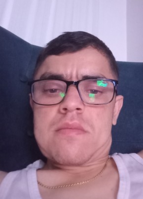 Burak из İstanbul 18 лет