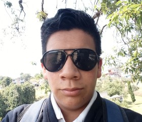 Alonso, 19, Mexico City