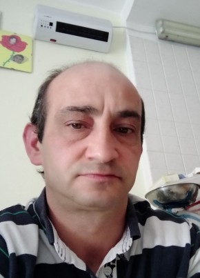Paki, 51, Repubblica Italiana, Campobasso