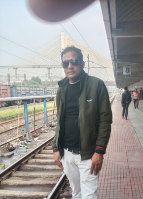 Govind Thapa, 65, India, New Delhi