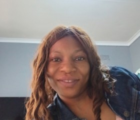 Lwandle, 30, Johannesburg