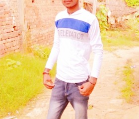 Vijay Muarya, 21 год, Basti