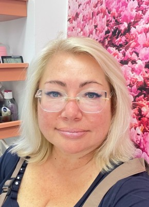 Nata из Brașov 55 лет