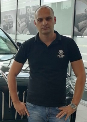Максим из Усть-Лабинска 42 года
