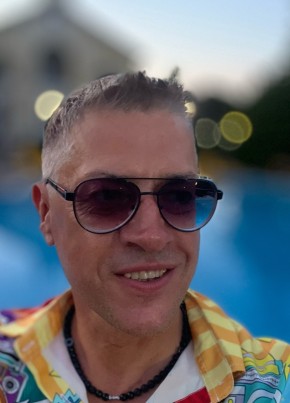 Михаил из Евпатории 39 лет