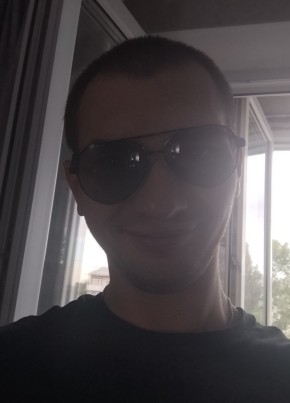 Константин из Омска 32 года