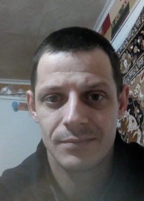 Василий, 32, Россия, Североуральск