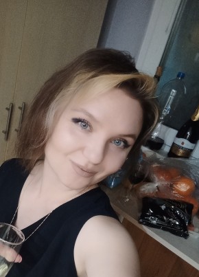 Irena, 31, Россия, Калуга