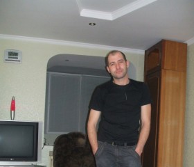 Дмитрий, 46 лет, Tighina