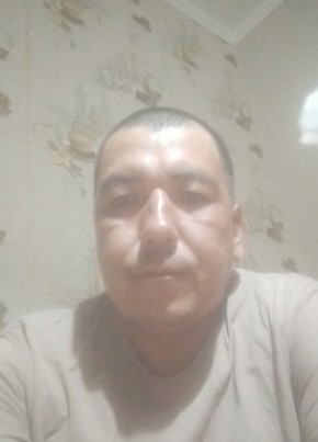 Турар из Қарағанды 37 лет