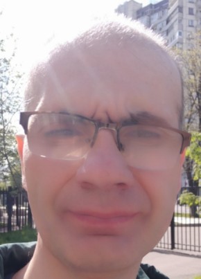 Aleksey, 29, Armenia, Gyumri