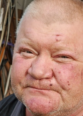 Дмитрий из Кингисеппа 56 лет