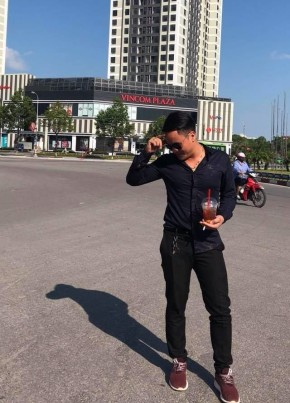 Nguyễn Thế, 30, Công Hòa Xã Hội Chủ Nghĩa Việt Nam, Hà Nội