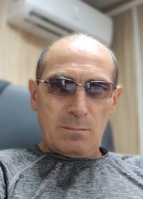 Назар из Москвы 53 года