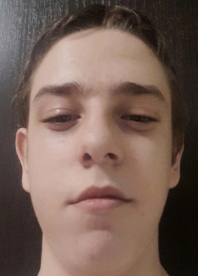 Arsenij из Сызрани 19 лет