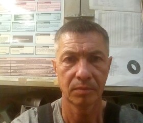 Aleksey, 51, Chernushka