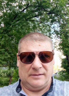 Виктор из Омска 53 года